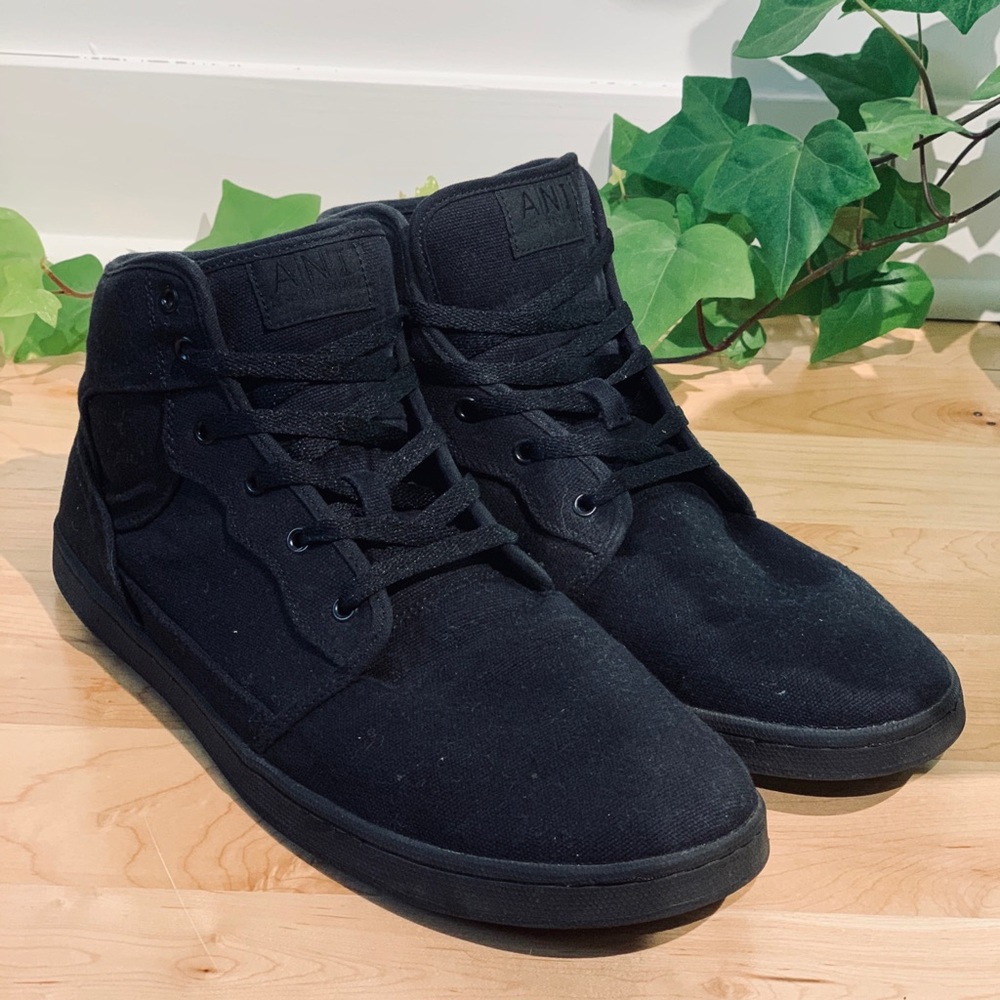 Ani Brand black Canvas Men’s High top Shoes size13